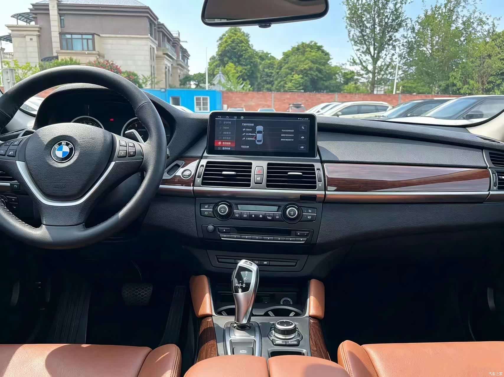BMW X6, 2011 11