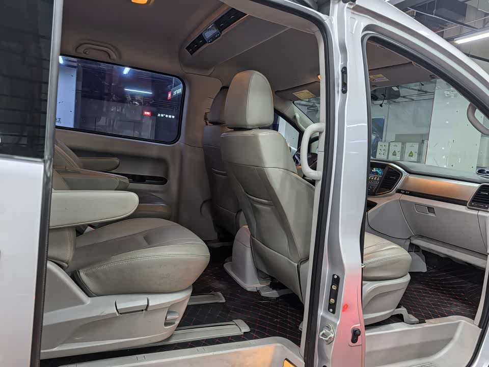 JAC Refine Ruifeng M4