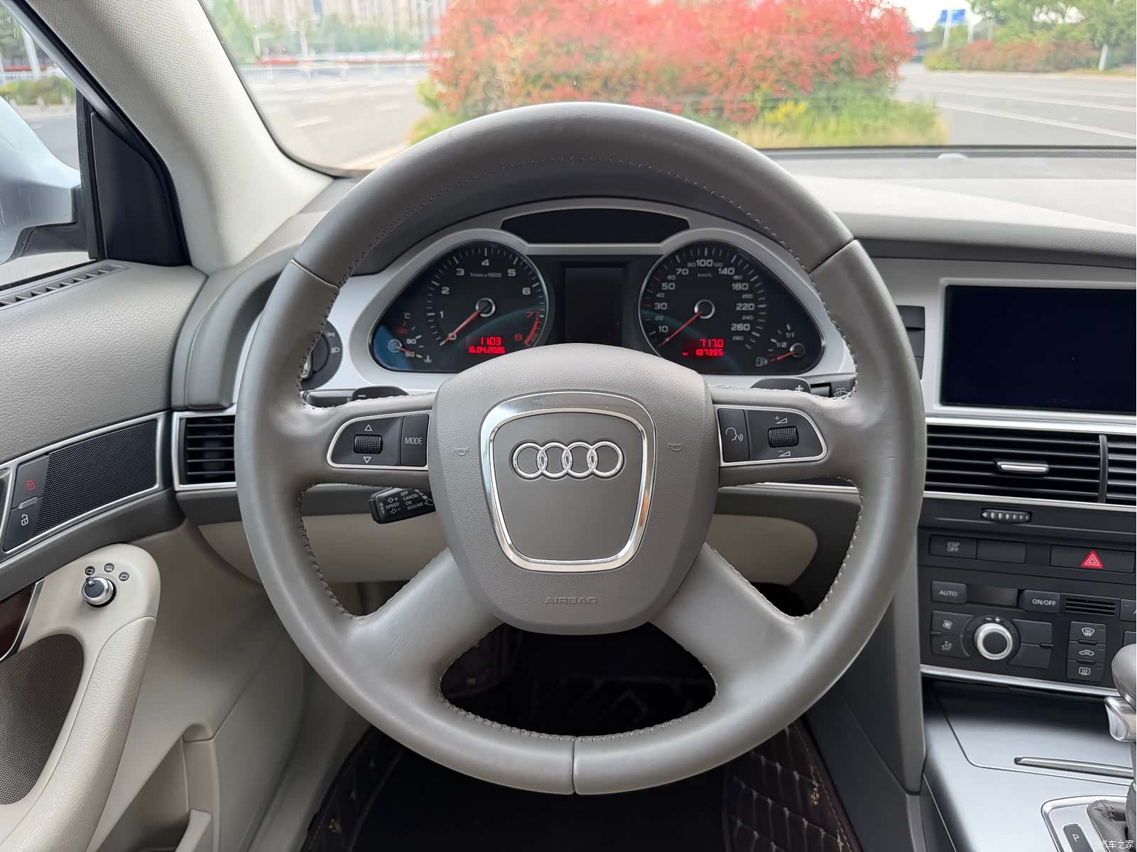 Audi A6L, 2010 8