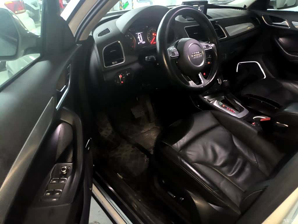 Audi Q3, 2018 16