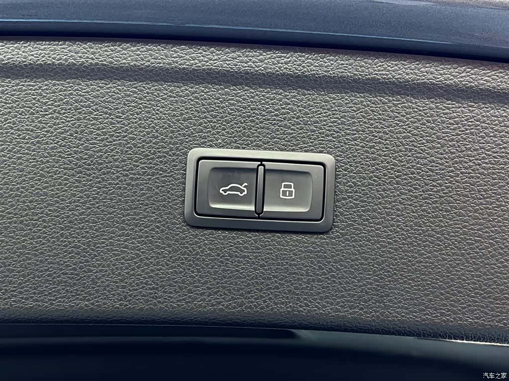 Audi Q5L, 2021 24