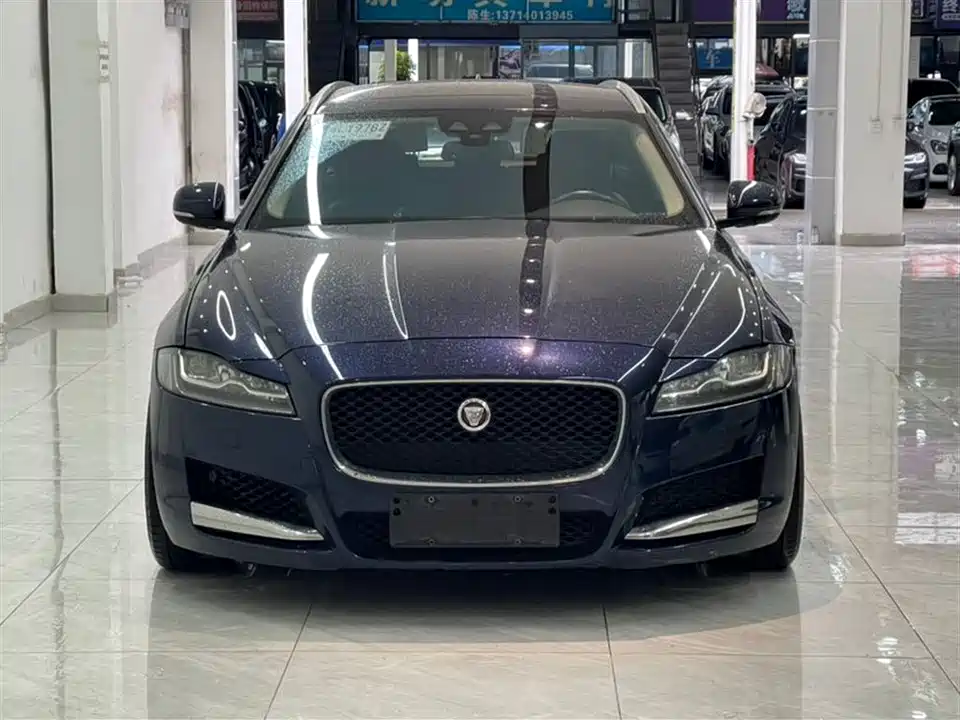 Jaguar XF