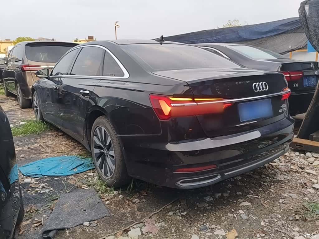 Audi A6L, 2021 все фото