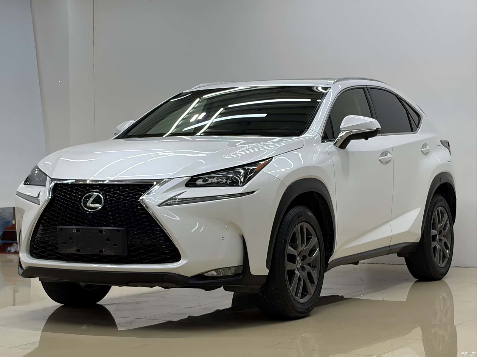 Lexus NX, 2015 3