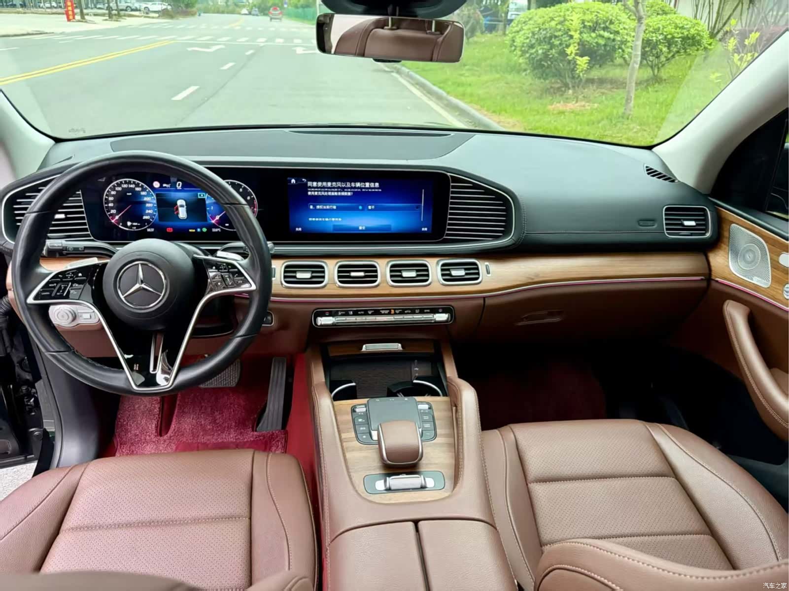 Mercedes-Benz GLE, 2024 все фото