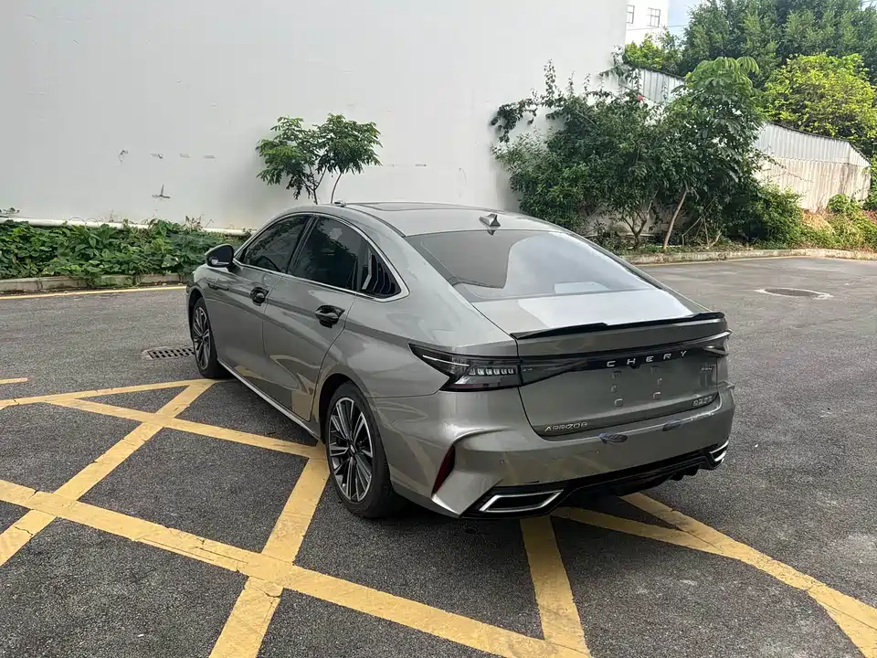 Chery Arrizo 8