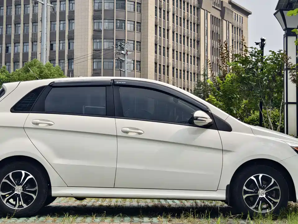 BAIC Shenbao D20