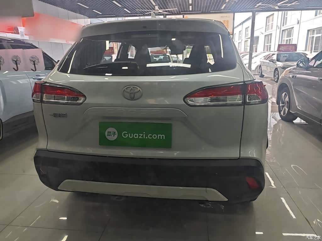 Toyota Corolla, 2026 6