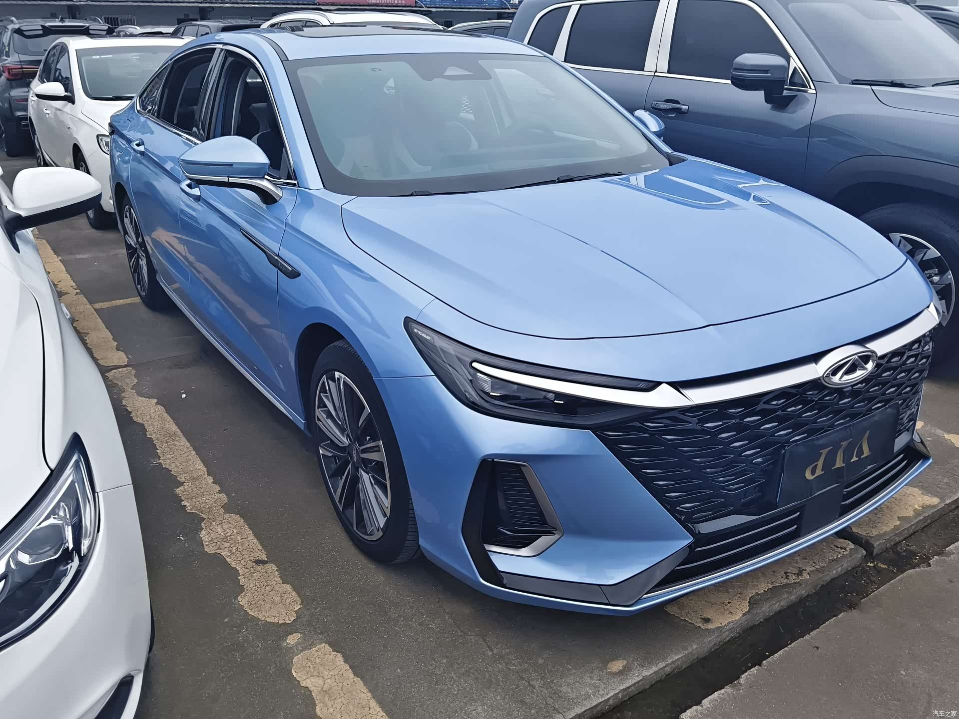 Chery Arrizo 8, 2022 3