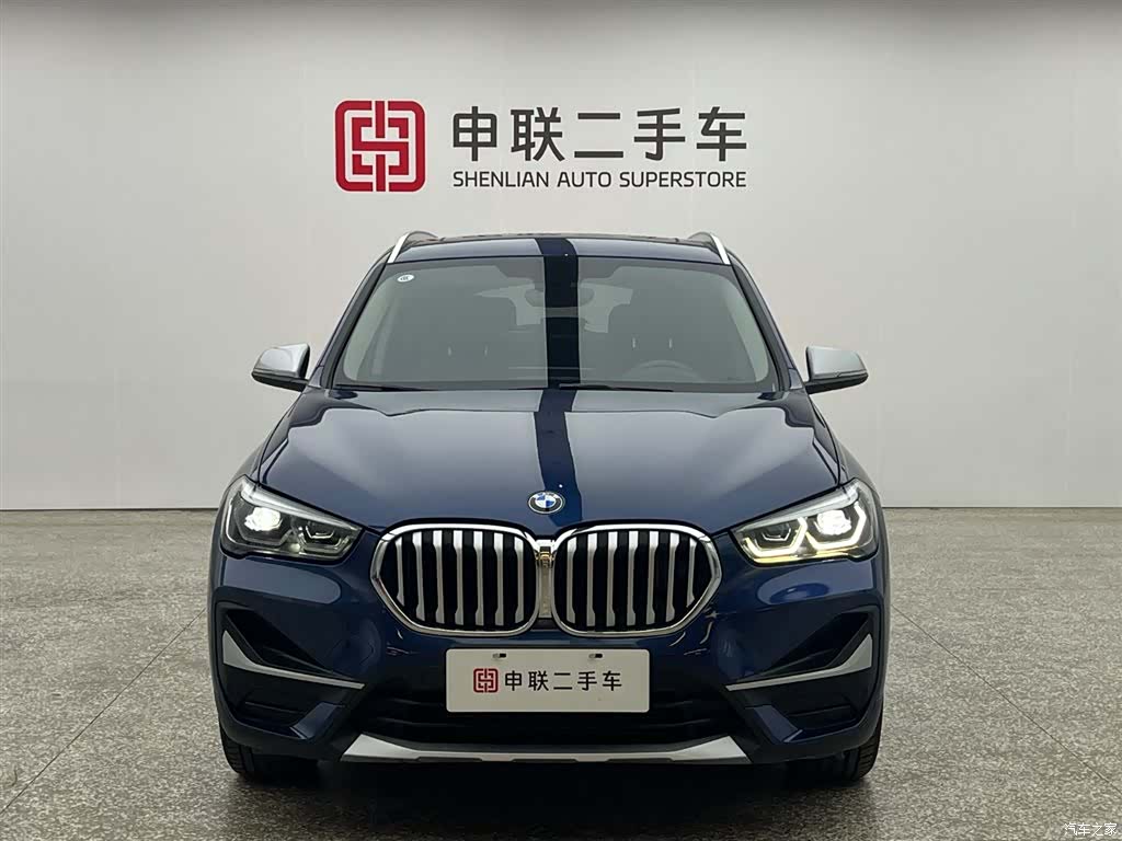 BMW X1, 2021 все фото