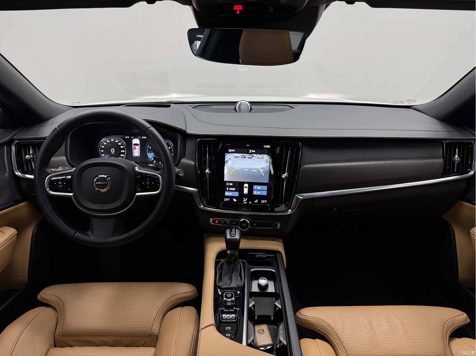 Volvo V90, 2018 23