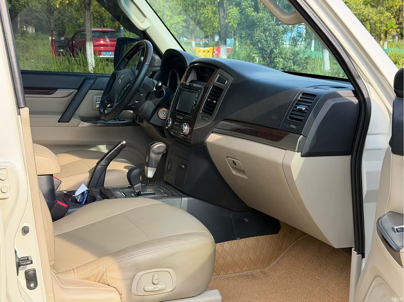 Mitsubishi Pajero, 2020 9