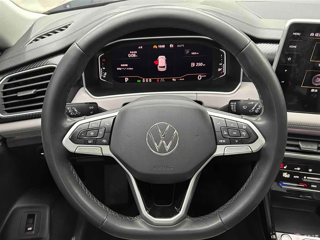 Volkswagen Tayron, 2023 3
