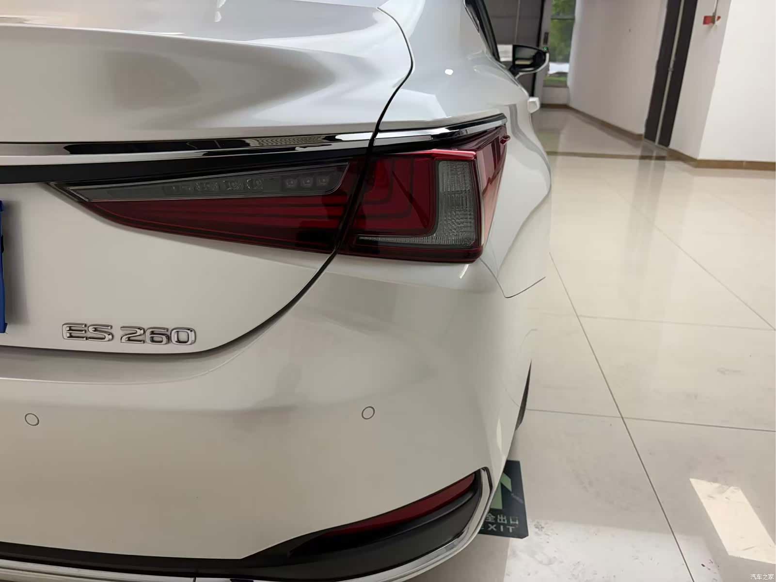 Lexus ES, 2021 17
