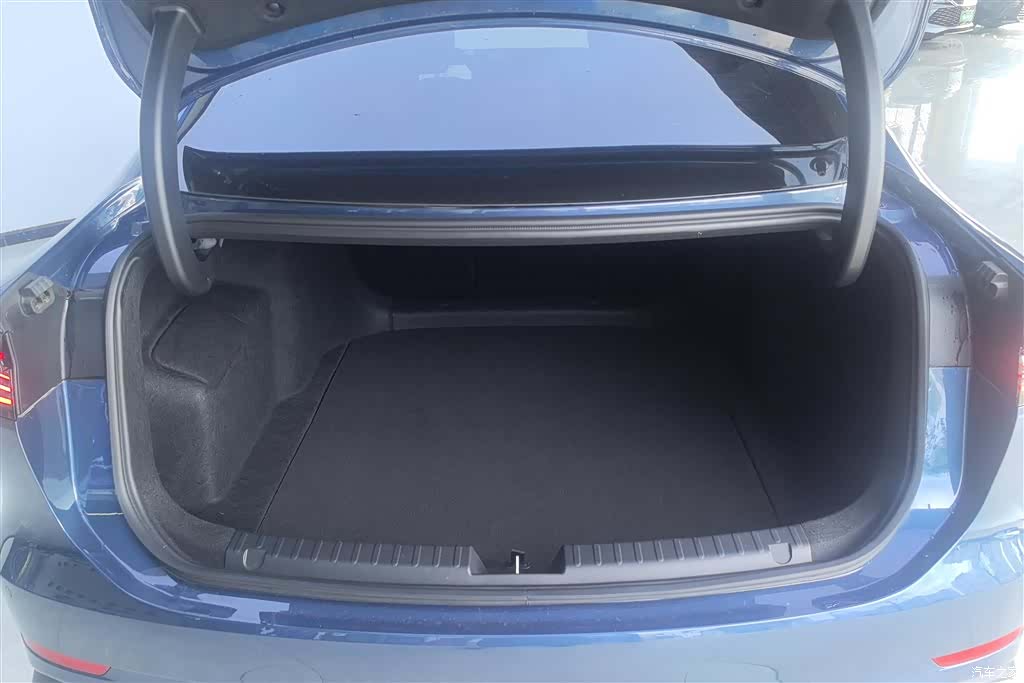 Geely A7, 2025 4