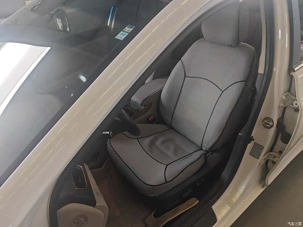 Hyundai DLX, 2014 15