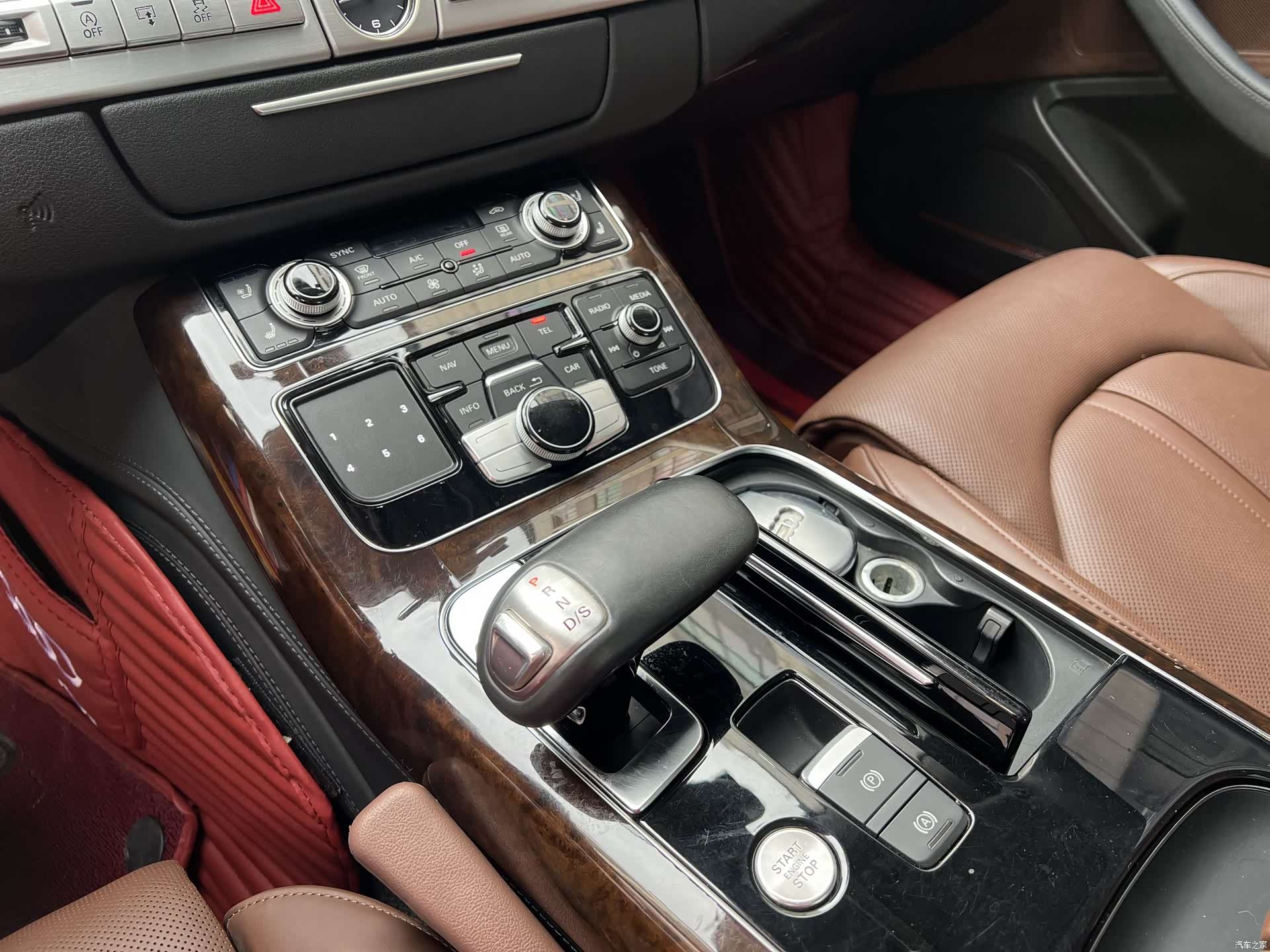 Audi A8L, 2015 12