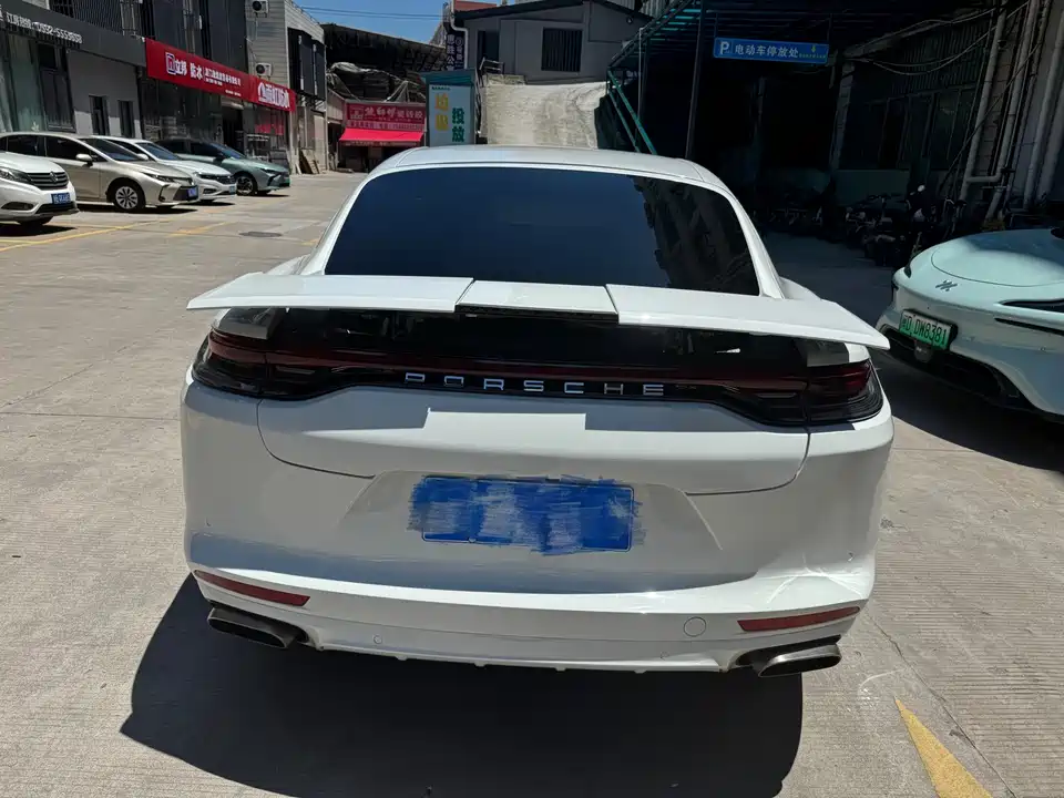Porsche Panamera