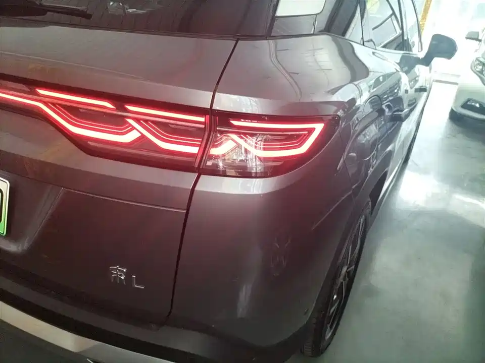 BYD Song L DM-i