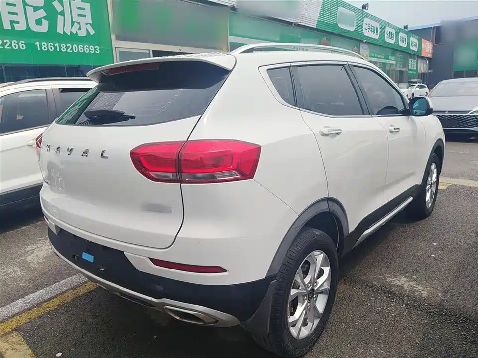 Haval H2s