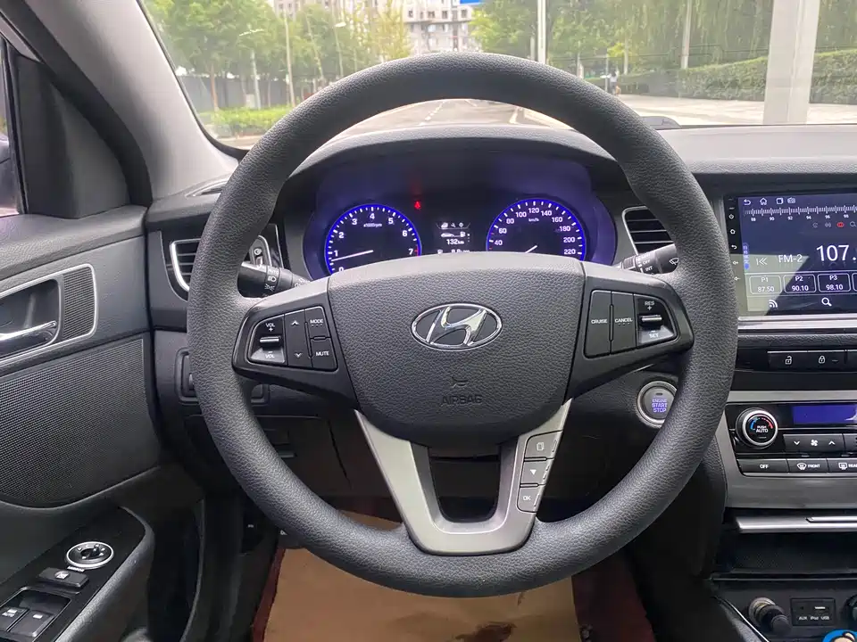 Hyundai Name picture