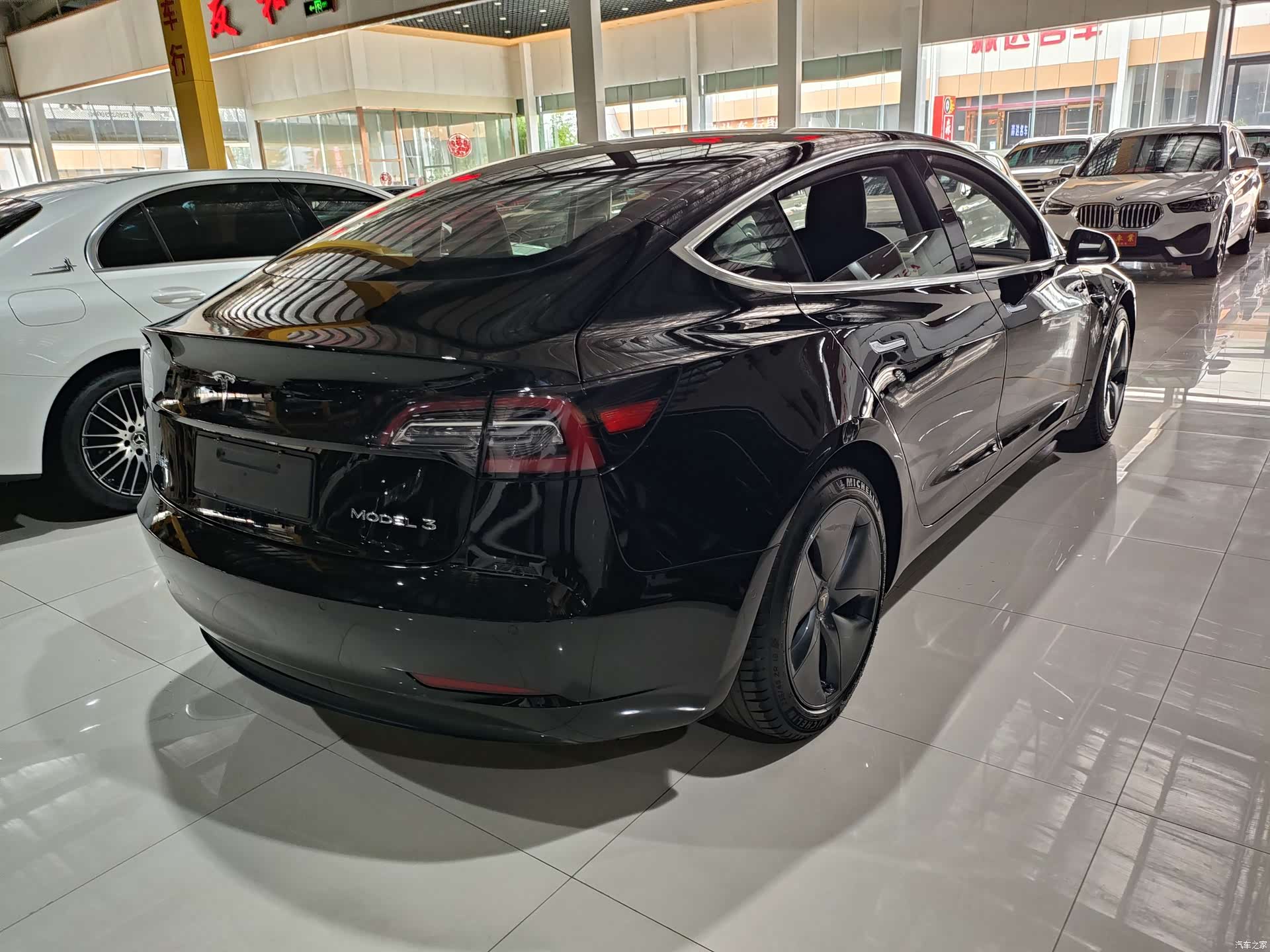 Tesla Model 3, 2021 4