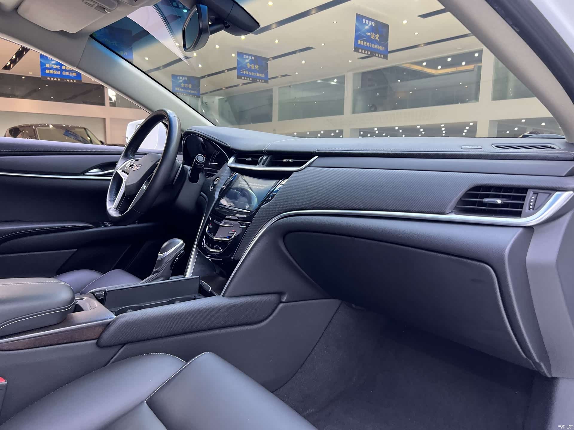 Cadillac XTS, 2019 3