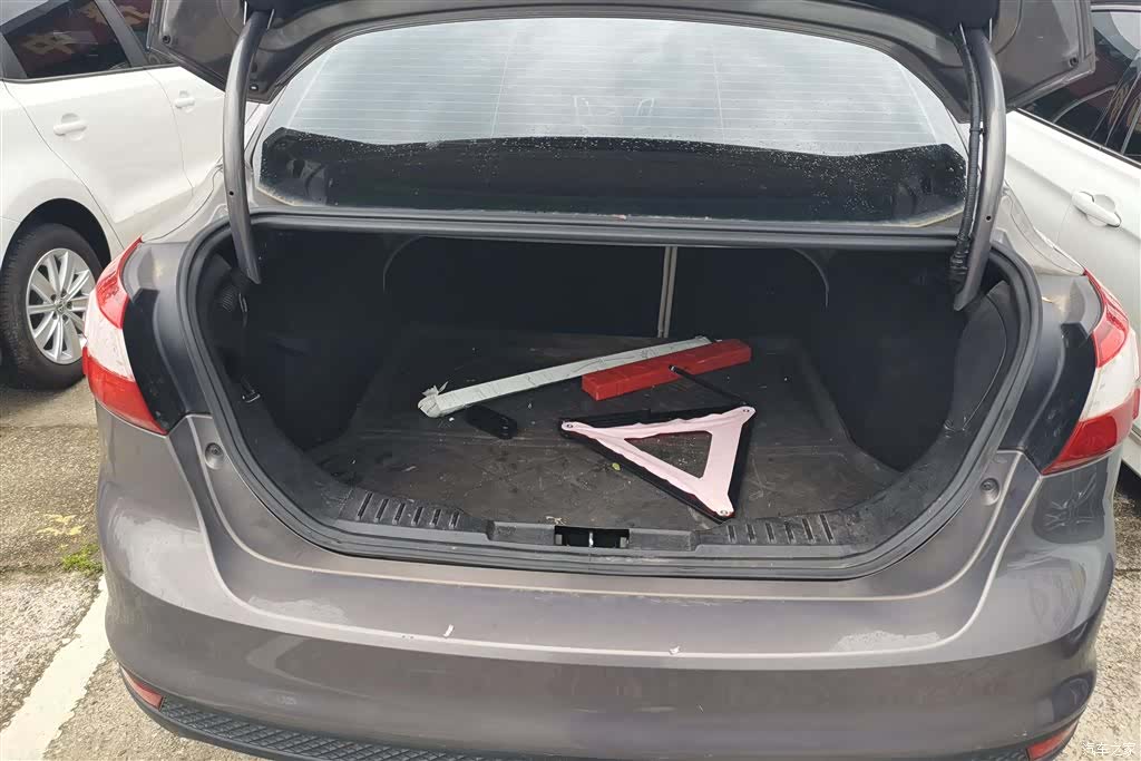 Ford Focus, 2015 4