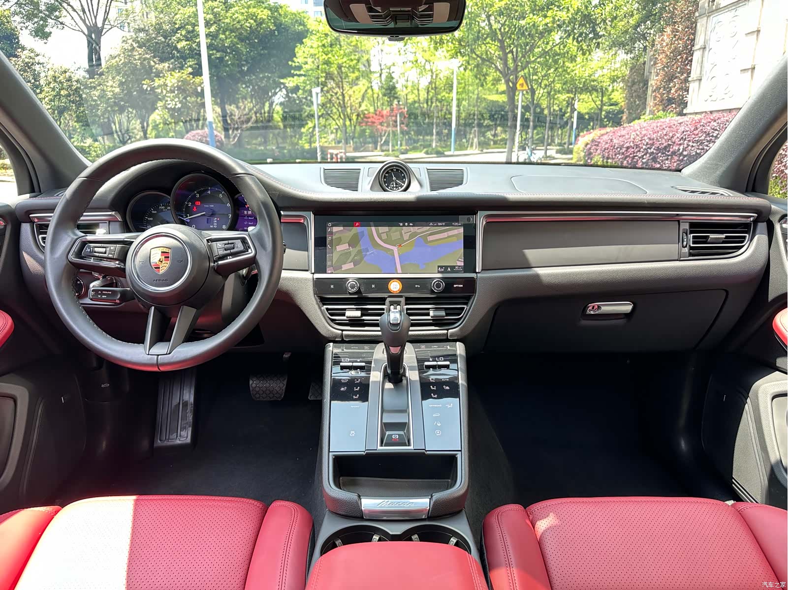 Porsche Macan, 2022 6