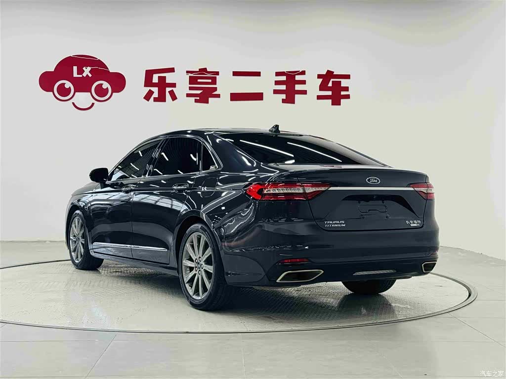 Ford Taurus, 2020 3