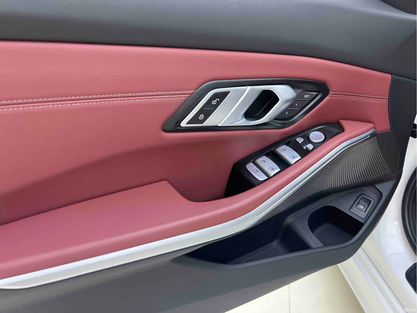 BMW 3 Series, 2024 10