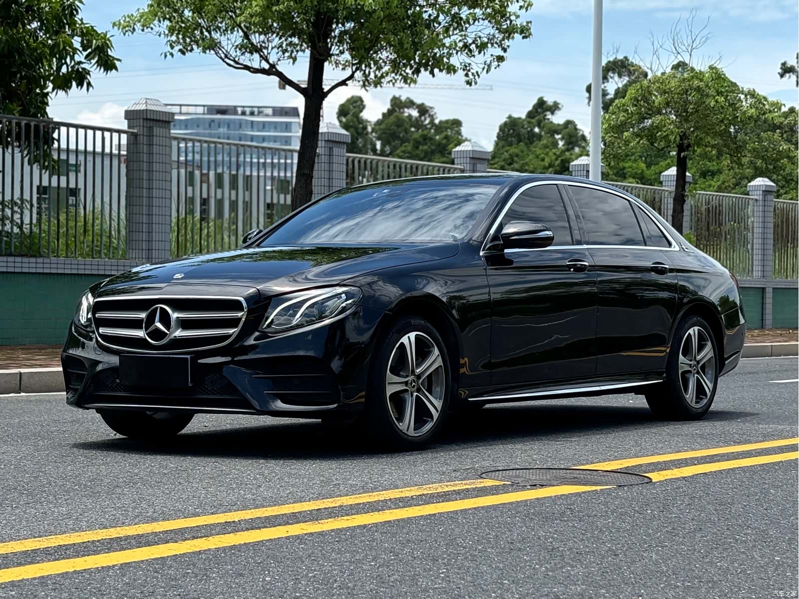 Mercedes-Benz E-Class, 2019 1