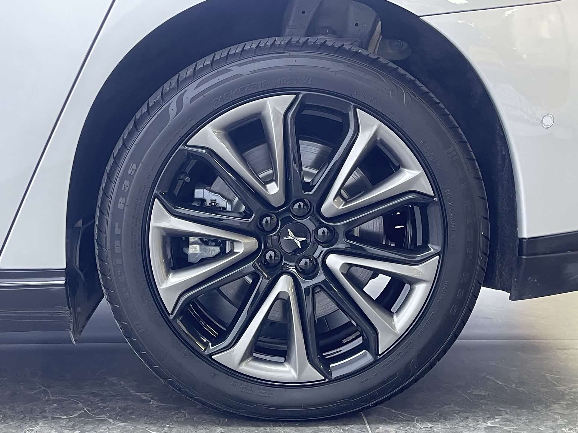 Xpeng P7, 2022 14