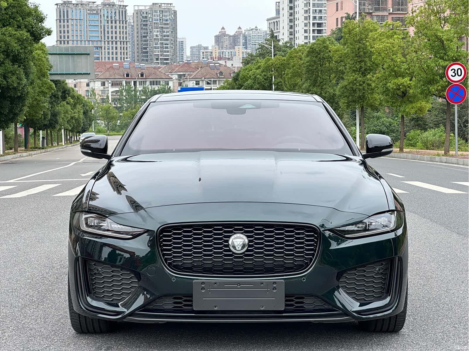 Land Rover XEL, 2025 2