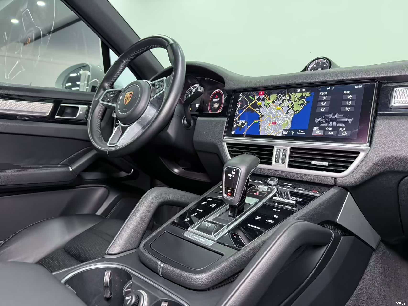 Porsche Cayenne, 2018 12