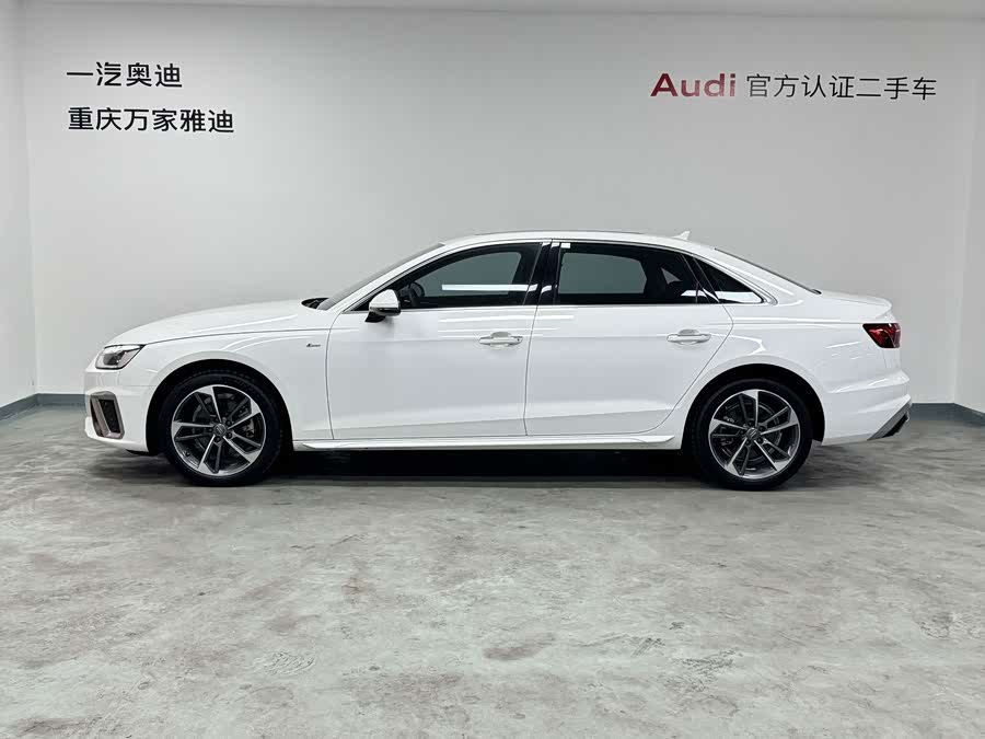Audi A4L 2022, фото 5