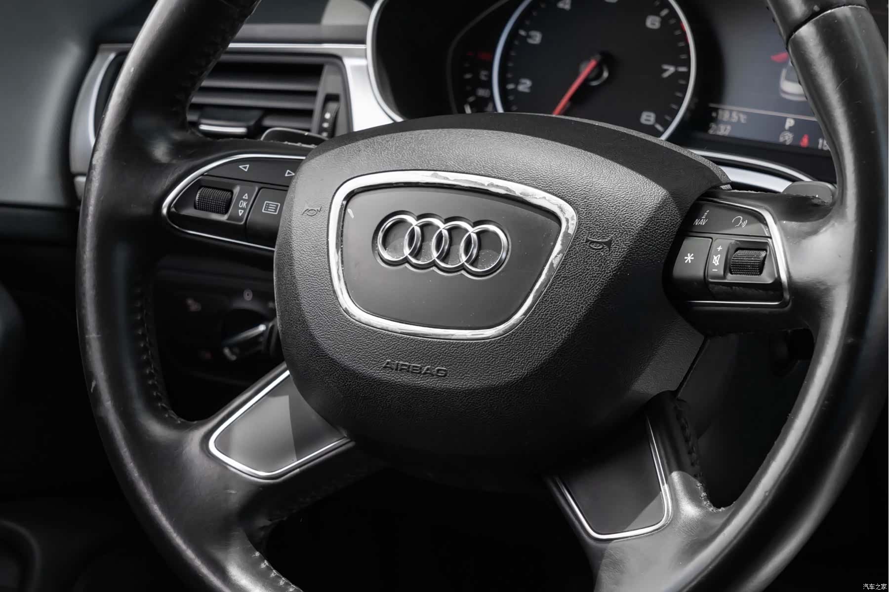 Audi A6L, 2014 23