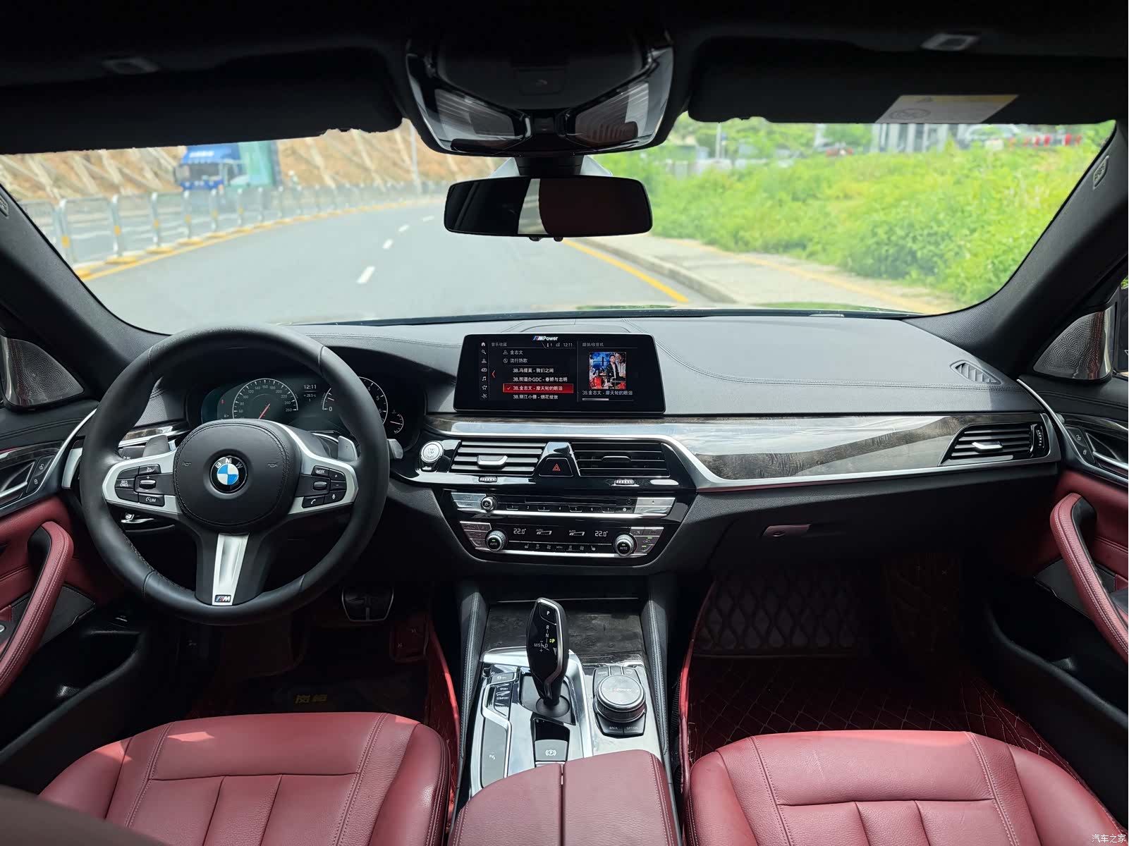 BMW 5 Series, 2018 все фото
