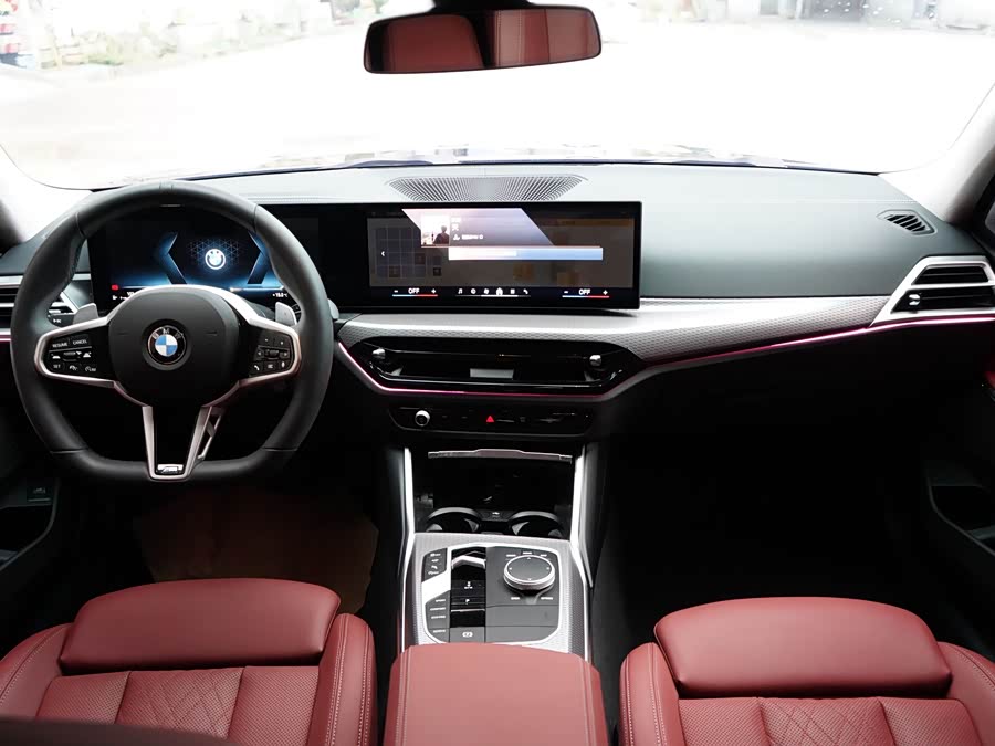 BMW 3 Series 2024, фото 5
