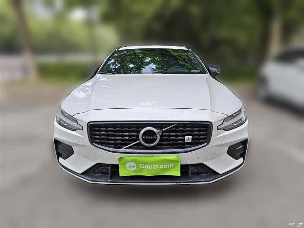 Volvo V60, 2022 24