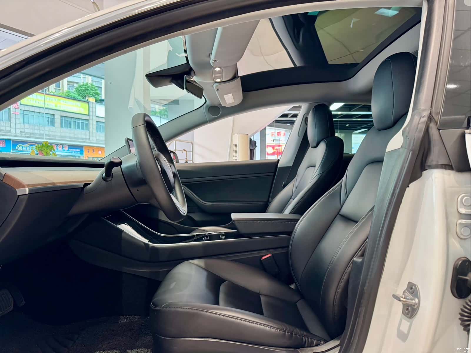 Tesla Model 3, 2020 15