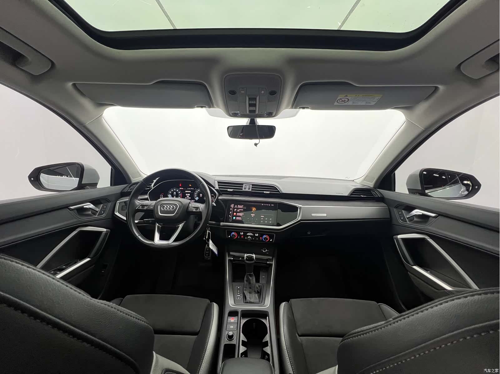 Audi Q3, 2022 18