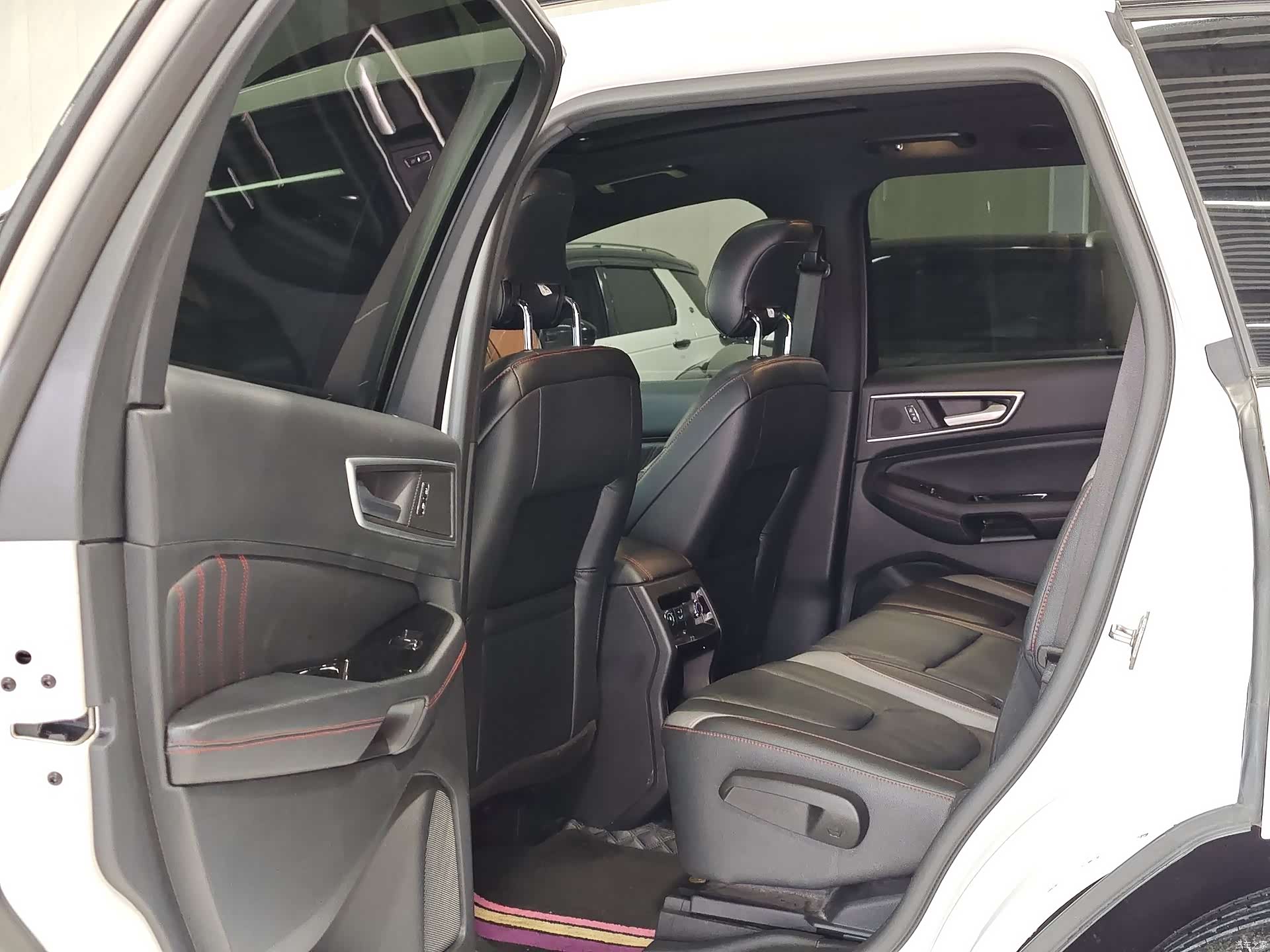 Ford Edge, 2020 10