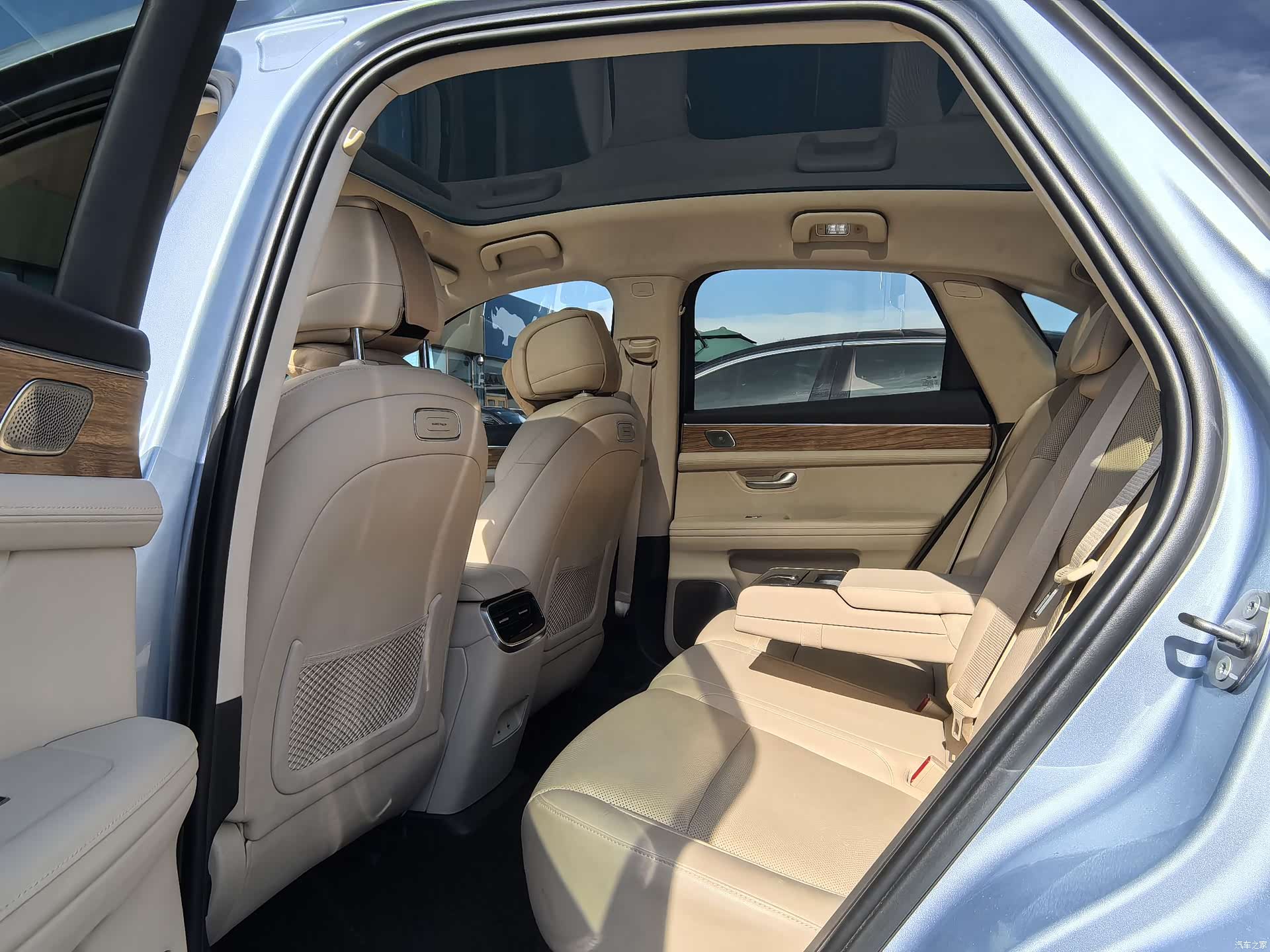 AITO M5, 2024 16