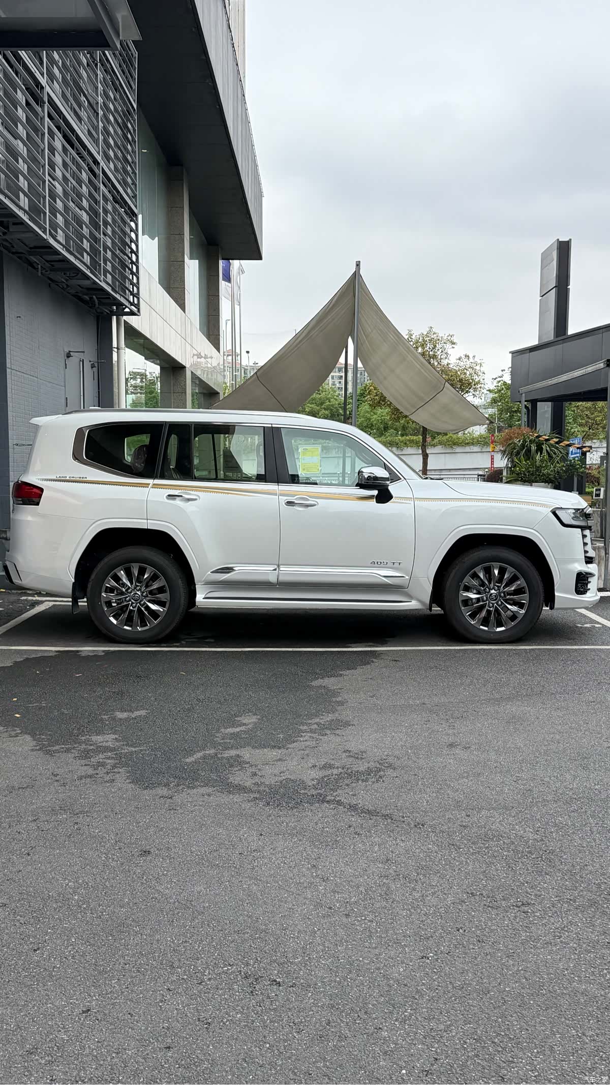 Toyota Land Cruiser, 2025 4