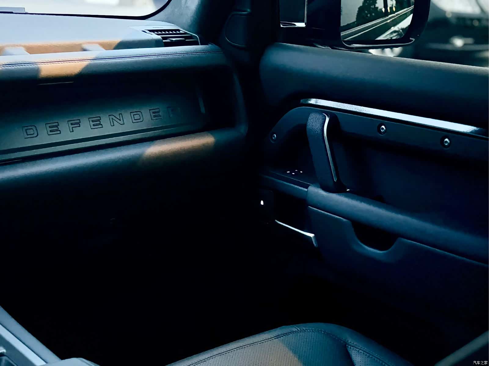 Land Rover Defender, 2025 15