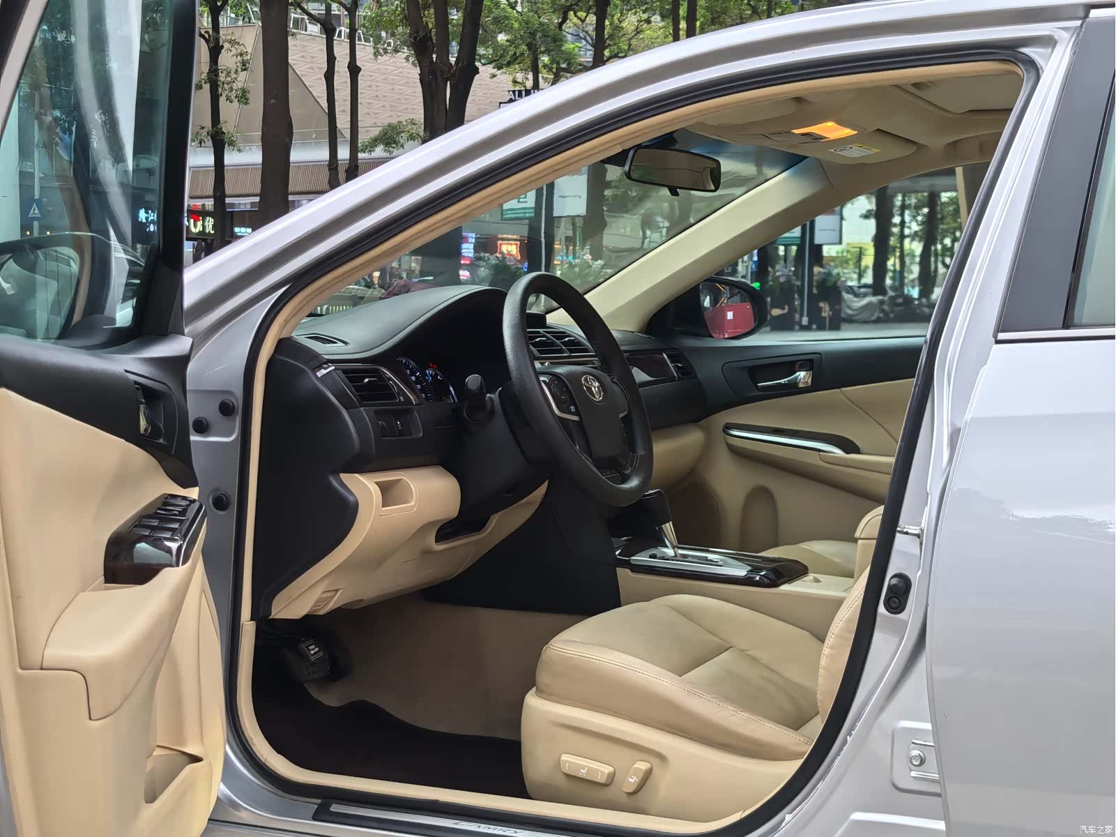 Toyota Camry, 2015 все фото