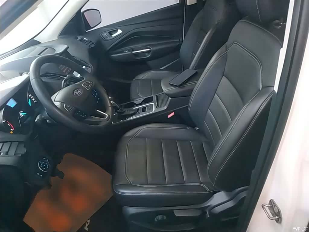 Ford Kuga, 2018 15