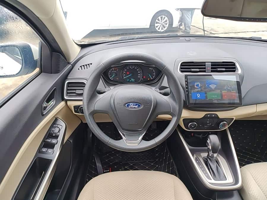 Ford Focus 2018, фото 11