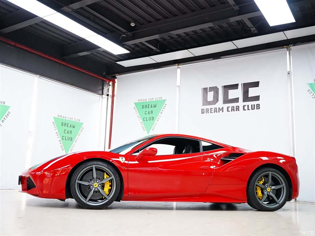 Ferrari 488, 2017 21